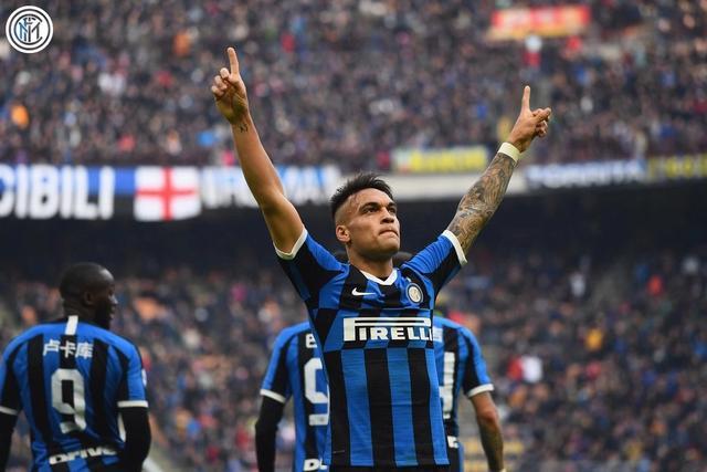 包含卡利亚里客场逼平，保级前景一片灰暗的词条