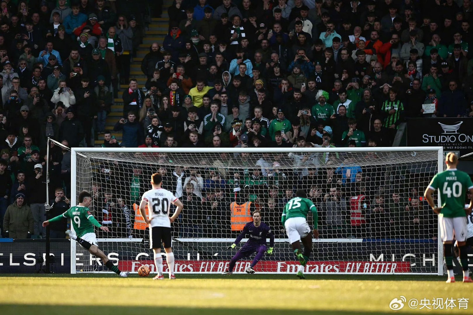 利物浦后卫受伤,对球队防线造成影响的简单介绍 利物浦后卫受伤,对球队防线造成影响的简单介绍