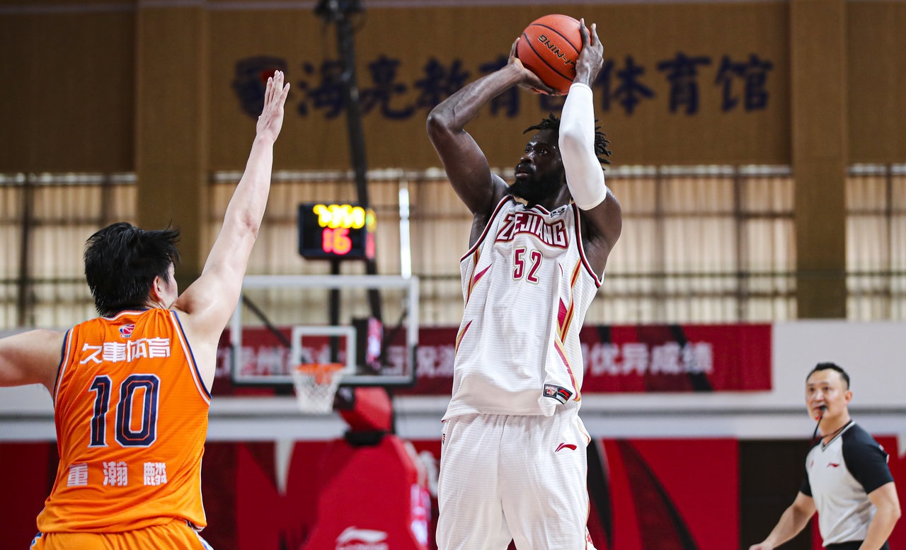 浙江男篮大比分屠杀,轻松征服对手 浙江男篮大比分屠杀,轻松征服对手