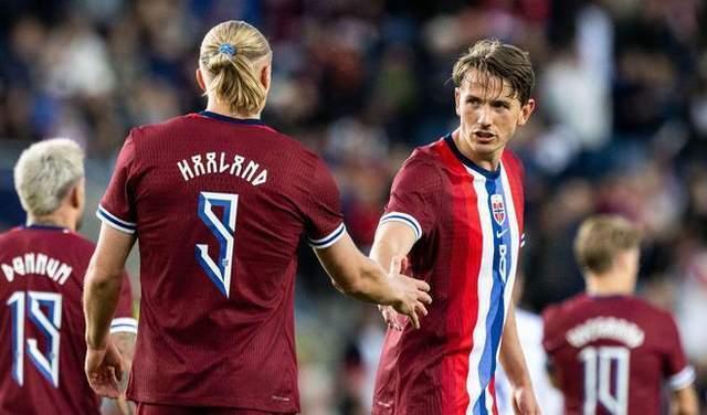 包含本菲卡重回巅峰锁定淘汰赛资格的词条 包含本菲卡重回巅峰锁定淘汰赛资格的词条