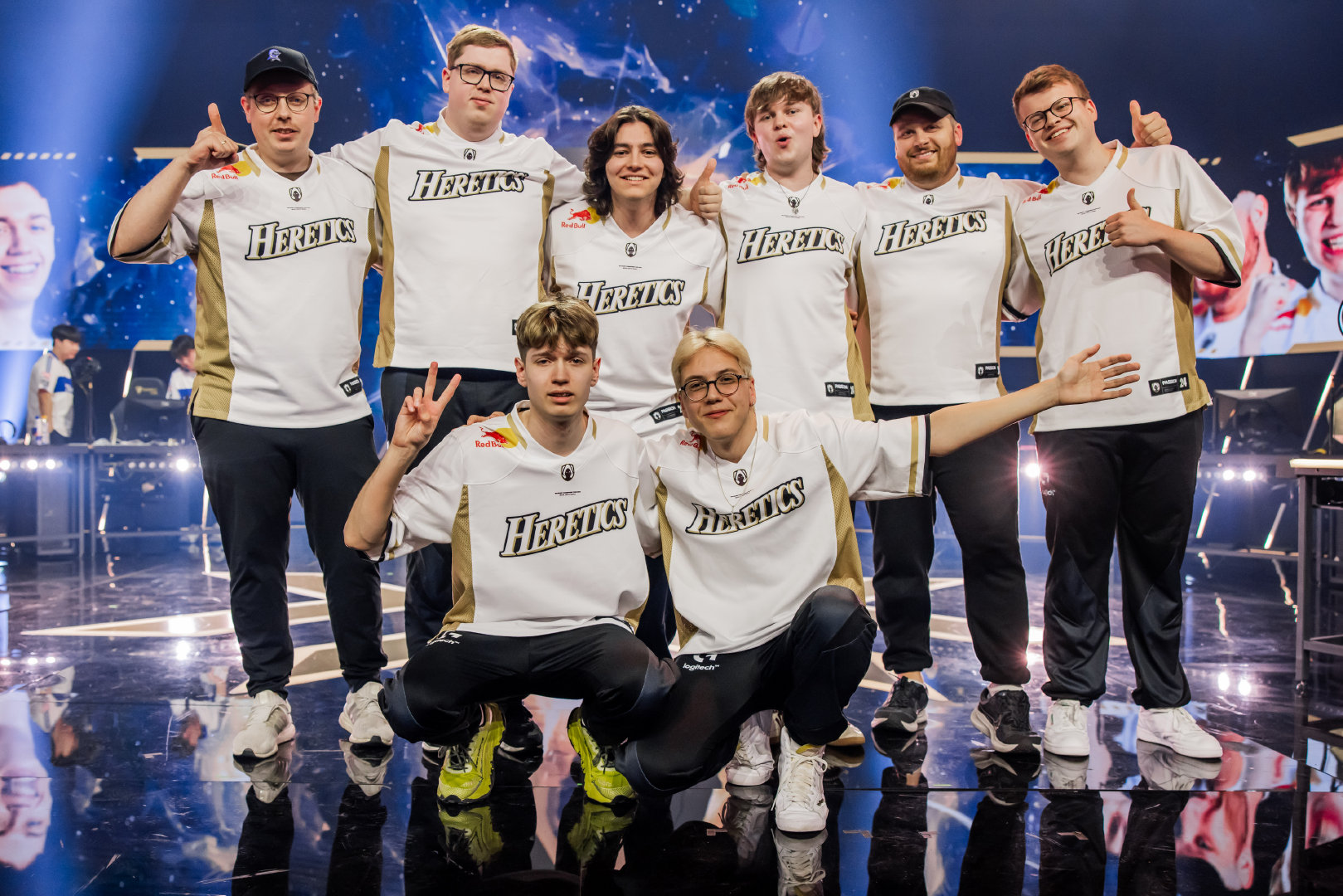 全世界选手共同角逐,引发激烈热议 全世界选手共同角逐,引发激烈热议