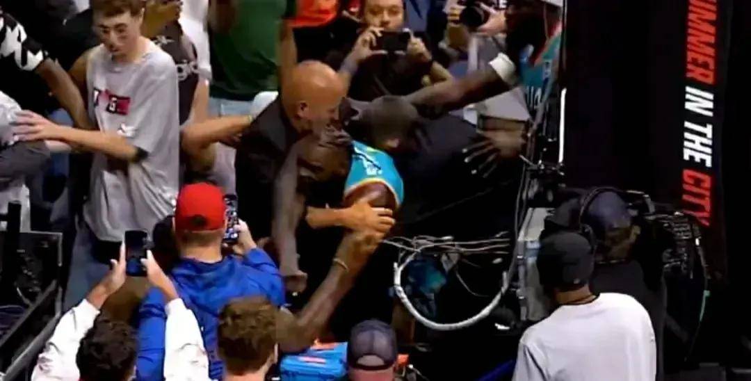 高强对决点燃球迷激情，热血沸腾