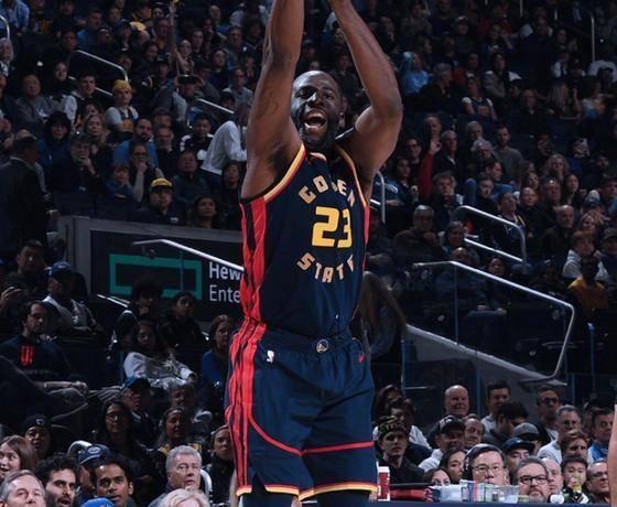 关于勇士外线罕见失准，背靠背连败引发球队警惕的信息