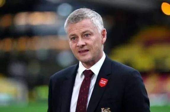 包含索尔斯克亚队全力以赴，强势击败对手的词条