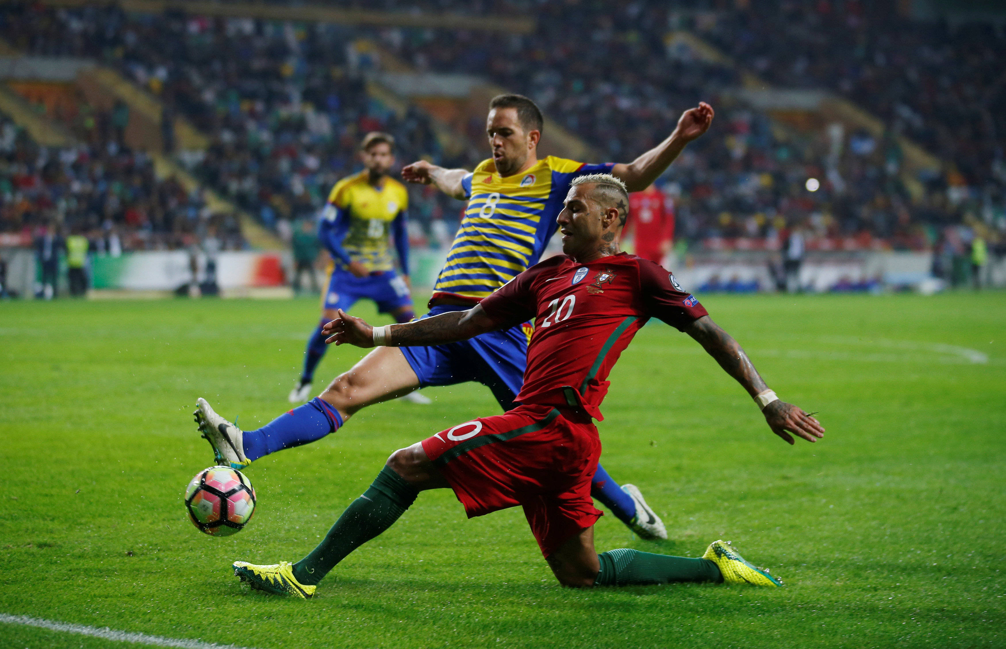 欧洲国家队再次交锋,激烈角逐的简单介绍 欧洲国家队再次交锋,激烈角逐的简单介绍