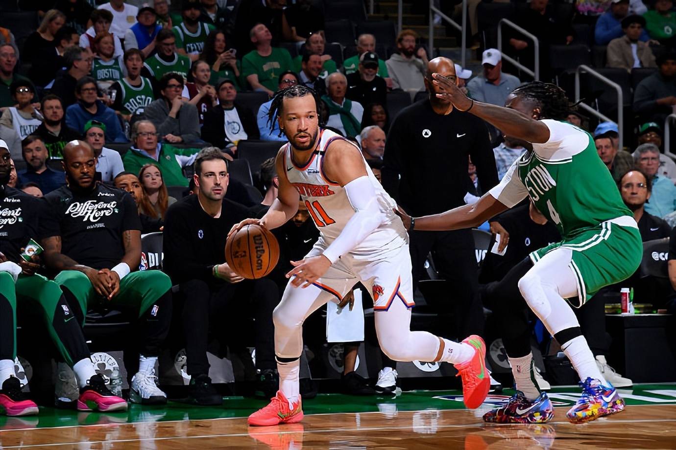 爵士客场逆转凯尔特人,继续领先西部 爵士客场逆转凯尔特人,继续领先西部