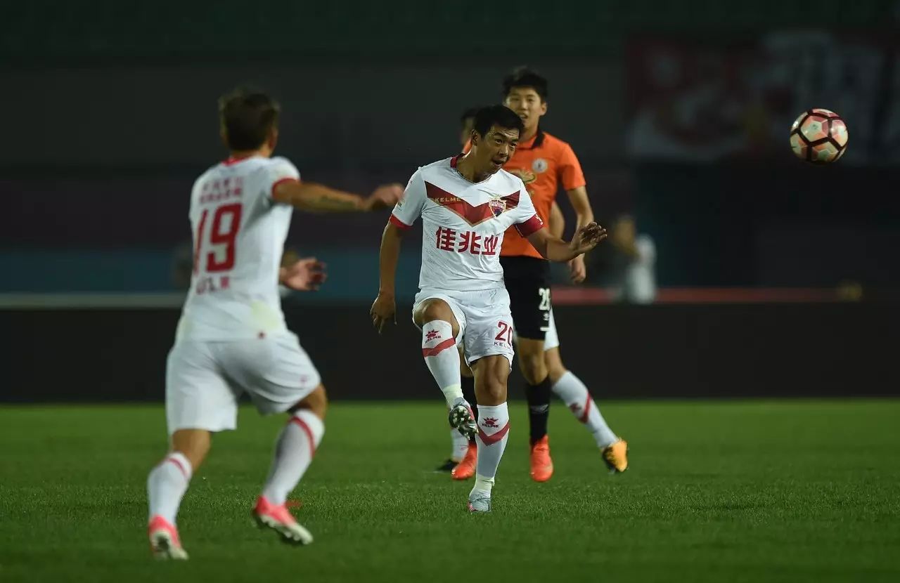 包含北京人和客场战胜深圳佳兆业,取得胜利的词条 包含北京人和客场战胜深圳佳兆业,取得胜利的词条