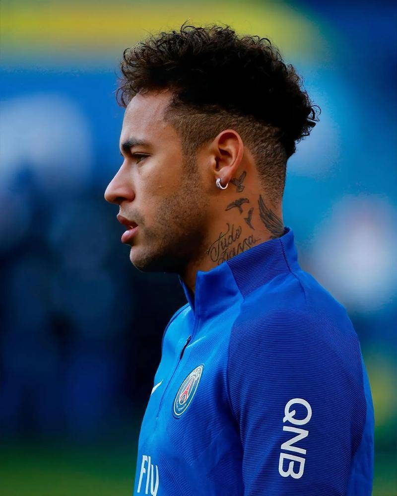 包含英超重磅对决：德国迎战内马尔，赛后采访的词条