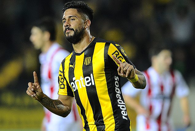 乌拉圭后卫转会成功,新征程揭开序幕的简单介绍 乌拉圭后卫转会成功,新征程揭开序幕的简单介绍