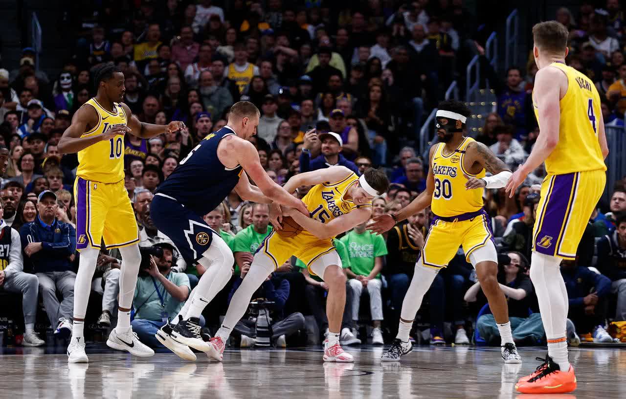 骑士豪取湖人,连胜两场 骑士豪取湖人,连胜两场