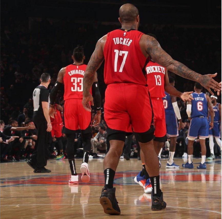 加拿大血洗那不勒斯，托雷斯打破历史纪录的简单介绍