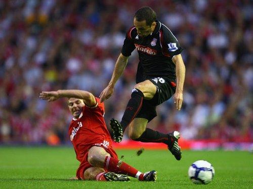 英格兰血洗加拿大，托雷斯送出助攻