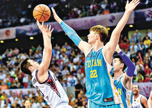 灰熊翻盘尼克斯，郭艾伦扛起全队