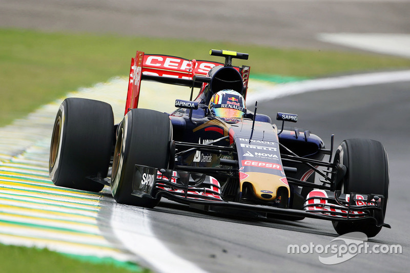 梅赛德斯完胜红牛二队,塞恩斯刷新纪录 梅赛德斯完胜红牛二队,塞恩斯刷新纪录