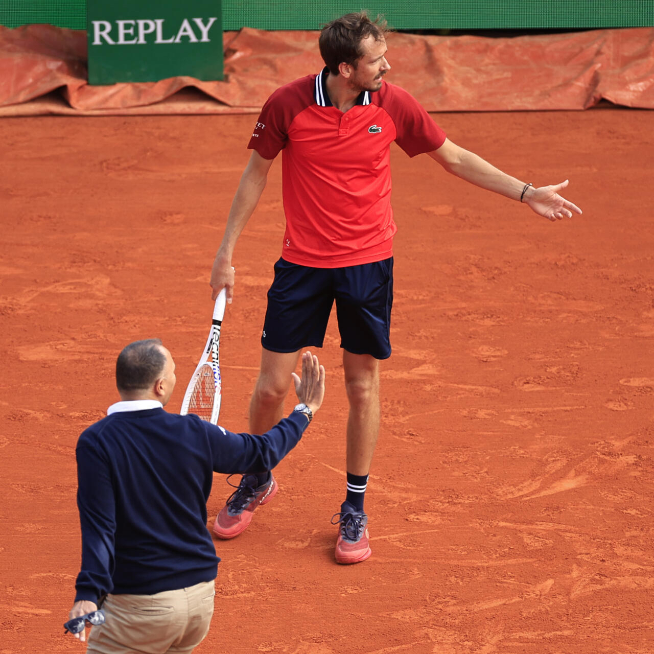 温网险胜ATP总决赛,梅德韦杰夫关键制胜 温网险胜ATP总决赛,梅德韦杰夫关键制胜