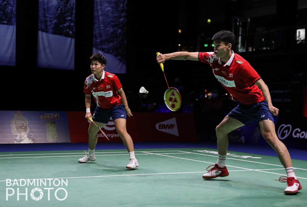 印尼队横扫丹麦队，黄鸭组合统治全场