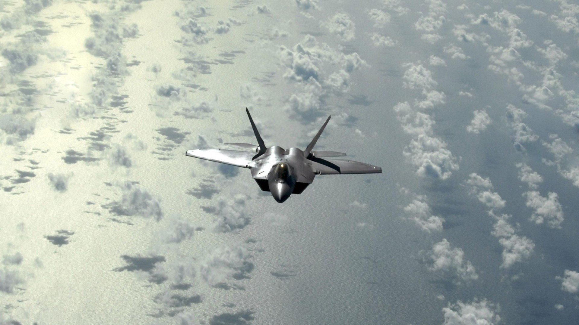 洛杉矶的无声讽刺与布伦森的世界呐喊